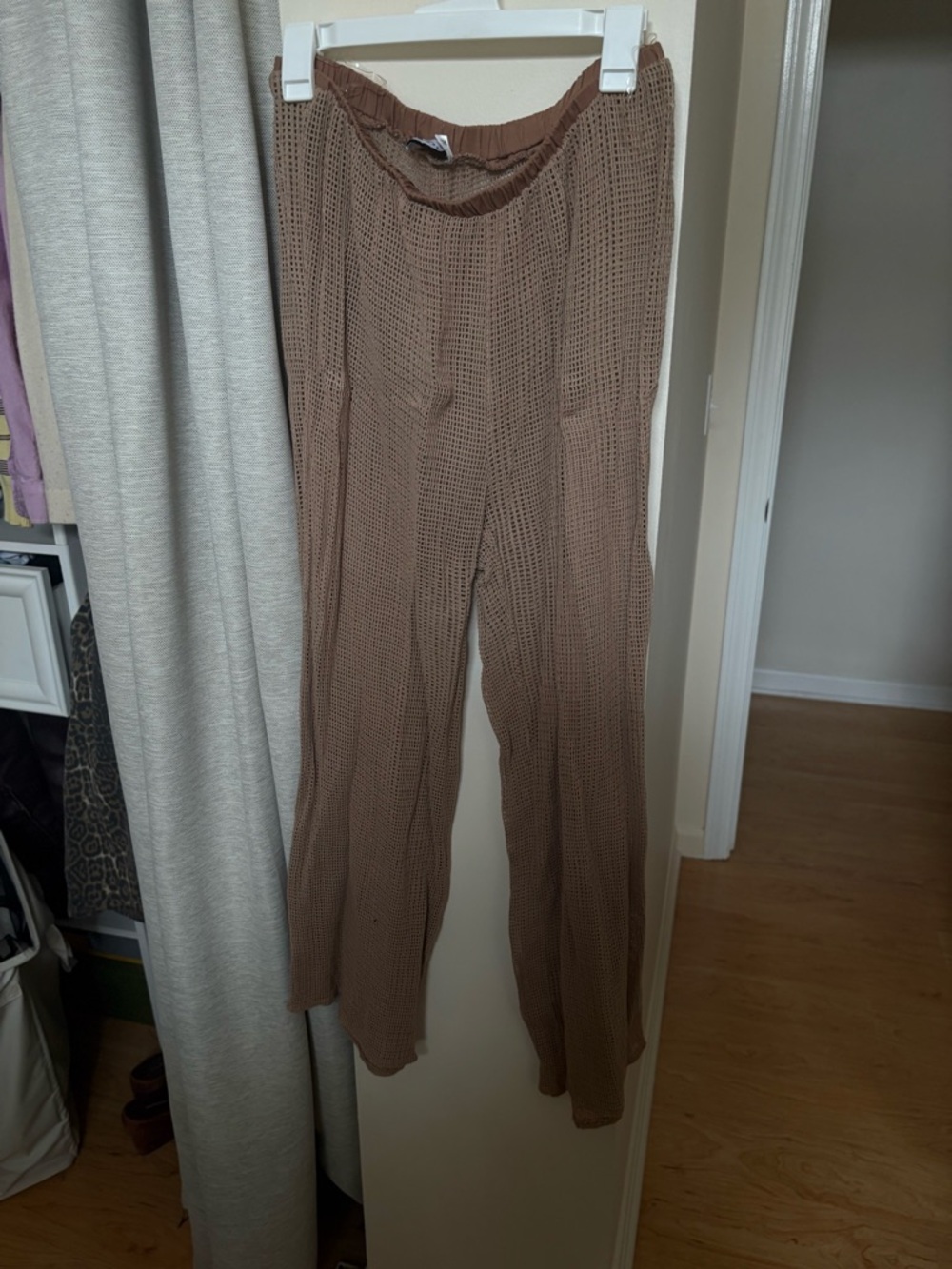 Breathable Wide-Leg Knit Pants in Taupe